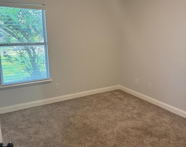 2063 Las Brisas Court - Photo Thumbnail 15