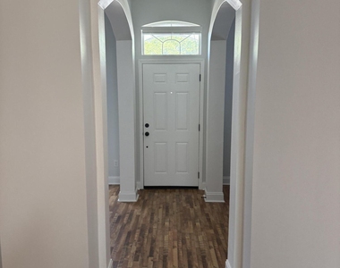 2063 Las Brisas Court - Photo Thumbnail 2