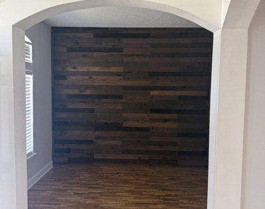 2063 Las Brisas Court - Photo Thumbnail 3