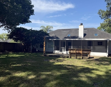 2063 Las Brisas Court - Photo Thumbnail 27