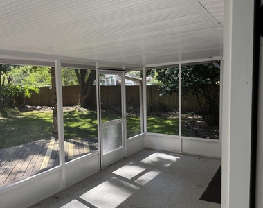 2063 Las Brisas Court - Photo Thumbnail 23