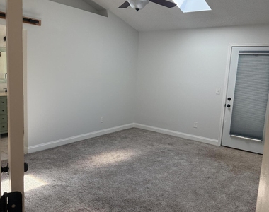 2063 Las Brisas Court - Photo Thumbnail 18