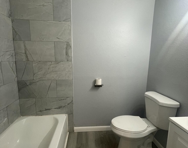1834 Meharry Avenue - Photo Thumbnail 8