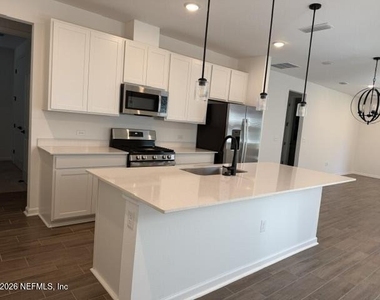 915 Cedar Slough Drive - Photo Thumbnail 3