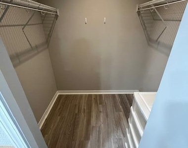 113 Willow Pond Lane - Photo Thumbnail 10