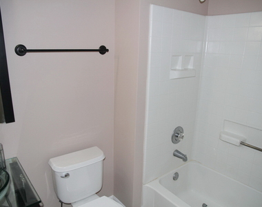 2226 Daybreak Drive - Photo Thumbnail 11