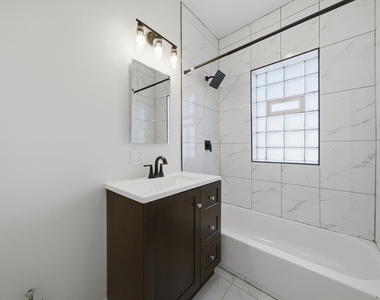 4957 W Superior Street - Photo Thumbnail 10