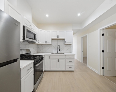 4957 W Superior Street - Photo Thumbnail 8