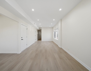 4957 W Superior Street - Photo Thumbnail 1