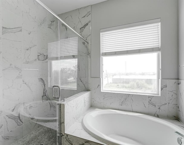 8409 Hempstead Road - Photo Thumbnail 27
