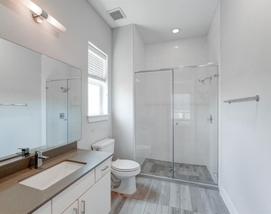 8409 Hempstead Road - Photo Thumbnail 9