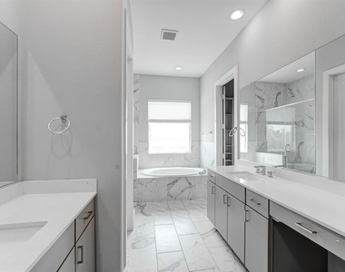 8409 Hempstead Road - Photo Thumbnail 25