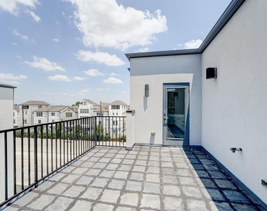 8409 Hempstead Road - Photo Thumbnail 35