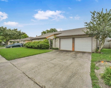 16323 Summer Dawn Lane - Photo Thumbnail 29