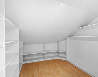 6327 Lynkat Lane - Photo Thumbnail 21