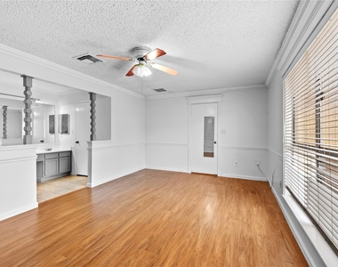 6327 Lynkat Lane - Photo Thumbnail 13