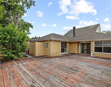 6327 Lynkat Lane - Photo Thumbnail 26