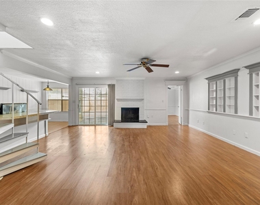6327 Lynkat Lane - Photo Thumbnail 6