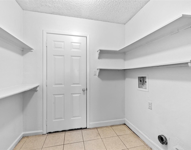 6327 Lynkat Lane - Photo Thumbnail 20