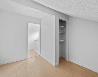 6327 Lynkat Lane - Photo Thumbnail 23