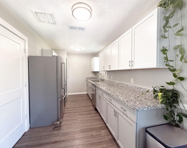 307 Bellmar Lane - Photo Thumbnail 6