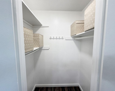 307 Bellmar Lane - Photo Thumbnail 9