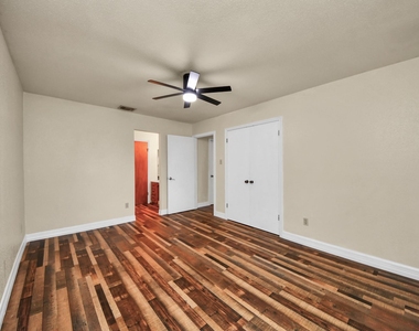 8407 Kirchner Road - Photo Thumbnail 22
