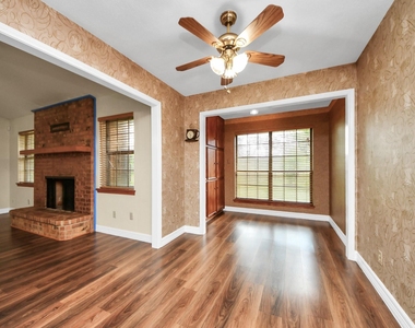 8407 Kirchner Road - Photo Thumbnail 13