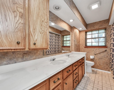 8407 Kirchner Road - Photo Thumbnail 18