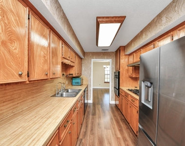 8407 Kirchner Road - Photo Thumbnail 12