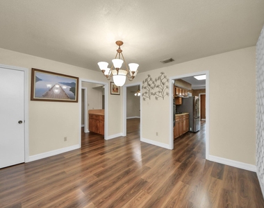8407 Kirchner Road - Photo Thumbnail 8