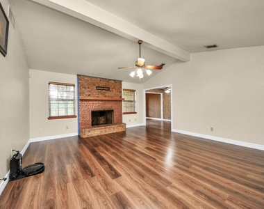 8407 Kirchner Road - Photo Thumbnail 5