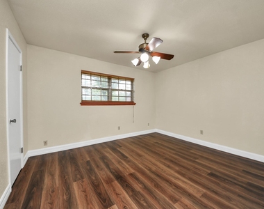 8407 Kirchner Road - Photo Thumbnail 15