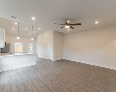 10539 Preserve Way - Photo Thumbnail 3