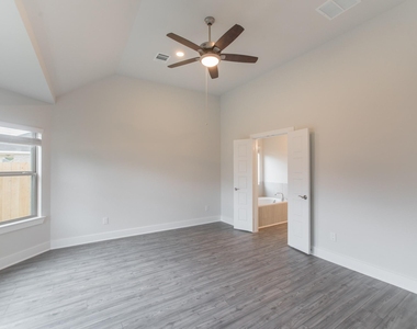 10539 Preserve Way - Photo Thumbnail 12