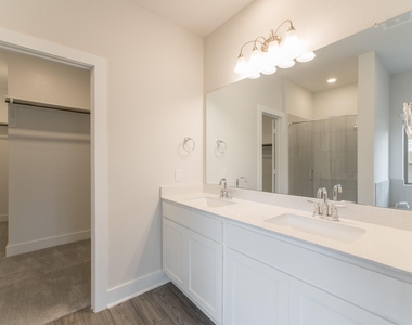 10539 Preserve Way - Photo Thumbnail 15