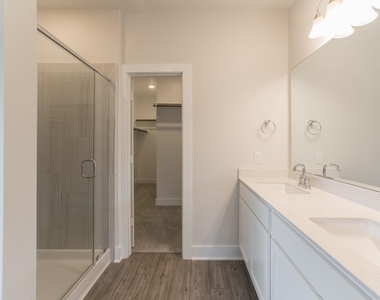 10539 Preserve Way - Photo Thumbnail 16