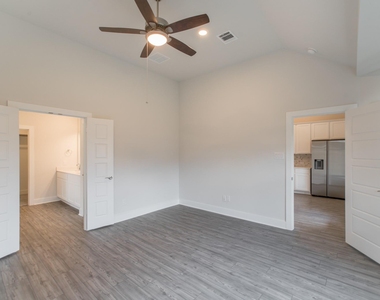 10539 Preserve Way - Photo Thumbnail 13