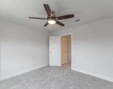 10539 Preserve Way - Photo Thumbnail 25