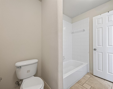 6726 Hathaway Lane - Photo Thumbnail 28
