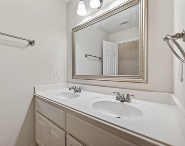 6726 Hathaway Lane - Photo Thumbnail 30