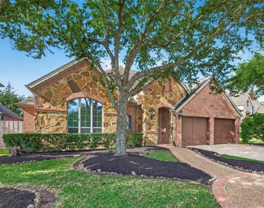 6726 Hathaway Lane - Photo Thumbnail 3