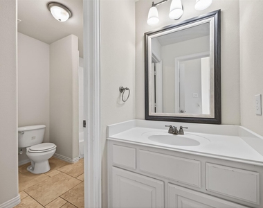 6726 Hathaway Lane - Photo Thumbnail 27