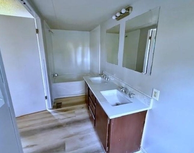 19115 Jaden Mccade Court - Photo Thumbnail 8
