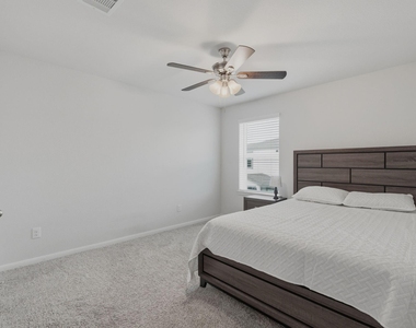 8320 Bristlecone Pine Way - Photo Thumbnail 14