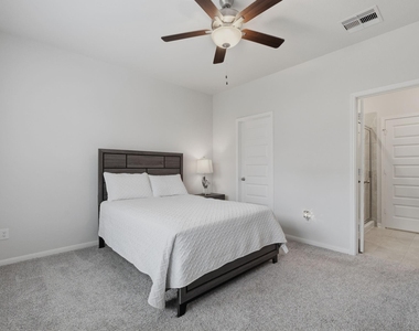 8320 Bristlecone Pine Way - Photo Thumbnail 7