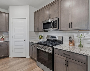8320 Bristlecone Pine Way - Photo Thumbnail 3