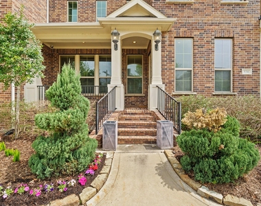 534 Imperial Boulevard - Photo Thumbnail 4