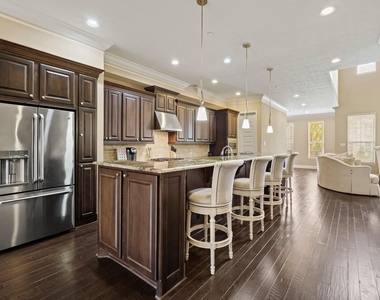 534 Imperial Boulevard - Photo Thumbnail 15