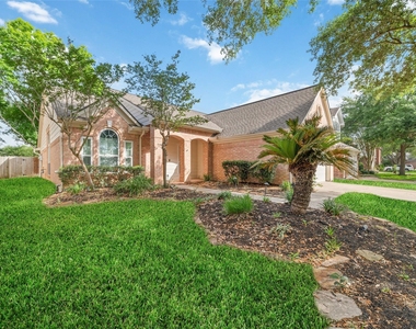 20822 Whitevine Way - Photo Thumbnail 2
